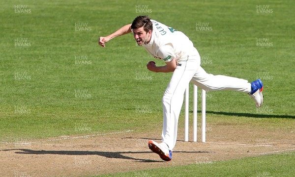 030417 - Glamorgan v Nottinghamshire - Pre Season Friendly - Harry Gurney of Nottinghamshire bowling