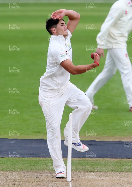 030417 - Glamorgan v Nottinghamshire - Pre Season Friendly - Kiran Carlson of Glamorgan bowling