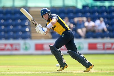 170825 - Glamorgan v Nottinghamshire - Metro Bank One Day Cup - Asa Tribe of Glamorgan batting