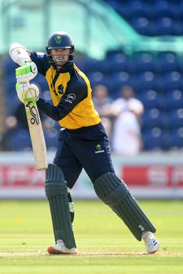 170825 - Glamorgan v Nottinghamshire - Metro Bank One Day Cup - Eddie Byrom of Glamorgan batting