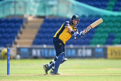 170825 - Glamorgan v Nottinghamshire - Metro Bank One Day Cup - Billy Root of Glamorgan batting