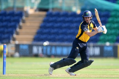 170825 - Glamorgan v Nottinghamshire - Metro Bank One Day Cup - Andy Gorvin of Glamorgan batting