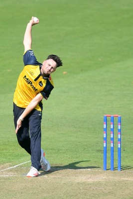 170825 - Glamorgan v Nottinghamshire - Metro Bank One Day Cup - Ned Leonard of Glamorgan bowling