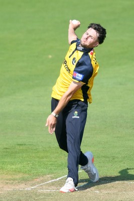 170825 - Glamorgan v Nottinghamshire - Metro Bank One Day Cup - Ned Leonard of Glamorgan bowling