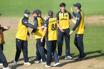170825 - Glamorgan v Nottinghamshire - Metro Bank One Day Cup - Romano Franco of Glamorgan bowls the ball to dismiss Ben Slater of Nottinghamshire