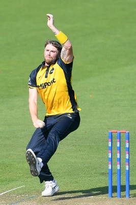 170825 - Glamorgan v Nottinghamshire - Metro Bank One Day Cup - Dan Douthwaite of Glamorgan bowling