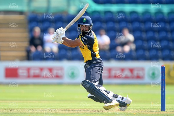 170825 - Glamorgan v Nottinghamshire - Metro Bank One Day Cup - Zain Ul Hassan of Glamorgan batting 