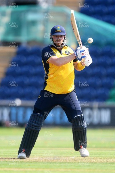 170825 - Glamorgan v Nottinghamshire - Metro Bank One Day Cup - Dan Douthwaite of Glamorgan batting