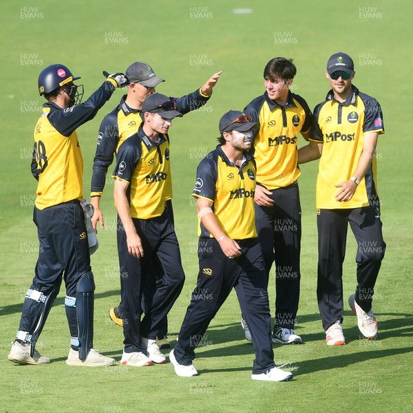 170825 - Glamorgan v Nottinghamshire - Metro Bank One Day Cup - Romano Franco of Glamorgan bowls the ball to dismiss Ben Slater of Nottinghamshire