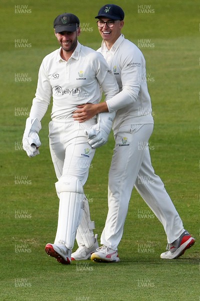 080526 - Glamorgan v Somerset - Rothesay County Championship -  Chris Cooke of Glamorgan celebrates with Asa Tribe after he catches the last ball of the day to dismiss Migael Pretorius of Somerset