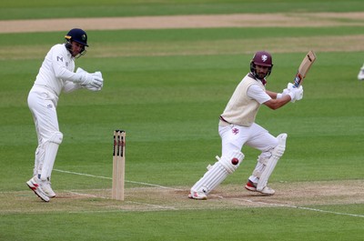 100526 - Glamorgan v Somerset - Rothesay County Championship, Division One - Craig Overton of Somerset batting