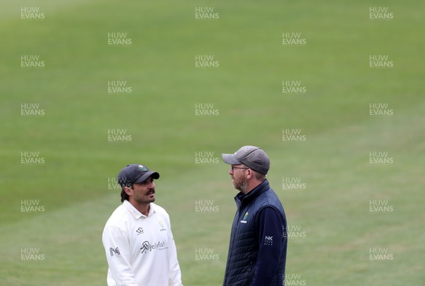 100526 - Glamorgan v Somerset - Rothesay County Championship, Division One - Kiran Carlson and Glamorgan Head Coach Richard Dawson