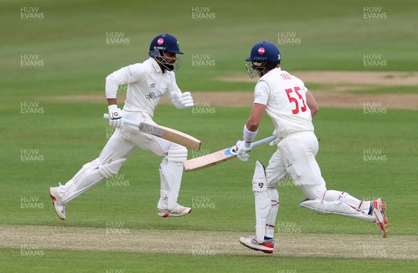 100526 - Glamorgan v Somerset - Rothesay County Championship, Division One - Zain Ul Hassan of Glamorgan batting
