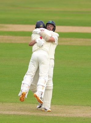 110526 - Glamorgan v Somerset, Rothesay County Championship Division 1, Day 4 of 4 - Mason Crane of Glamorgan and Ryan Hadley of Glamorgan celebrate as they secure the runs to beat Somerset