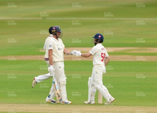 110526 - Glamorgan v Somerset, Rothesay County Championship Division 1, Day 4 of 4 - Sean Dickson of Glamorgan and Ryan Hadley of Glamorgan during their 4th day partnership