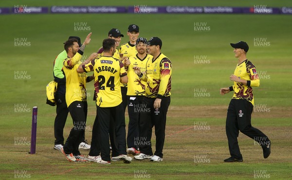 150717 - Glamorgan v Somerset - Natwest T20 Blast - Jim Allenby of Somerset celebrates with team mates after catching Aneurin Donald