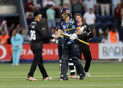 290526 - Glamorgan v Somerset - Vitality Blast - Henry Hurle shakes hands with Daniel Sams