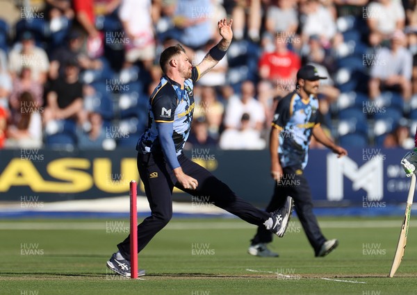 290526 - Glamorgan v Somerset - Vitality Blast - Dan Douthwaite of Glamorgan bowling
