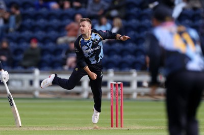 030625 - Glamorgan Cricket v Surrey - Vitality T20 Blast - Mason Crane of Glamorgan bowling