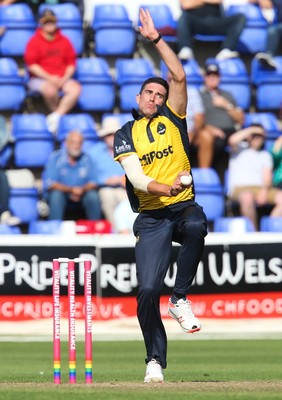 110819 - Glamorgan v Surrey, Vitality Blast - Ruaidhri Smith of Glamorgan bowls