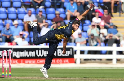 110819 - Glamorgan v Surrey, Vitality Blast - Marchant de Lange of Glamorgan bowls