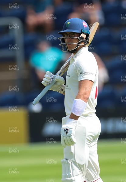 190626 - Glamorgan v Surrey, Rothesay County Championship Division 1- Asa Tribe of Glamorgan in action