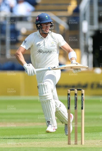 190626 - Glamorgan v Surrey, Rothesay County Championship Division 1- Asa Tribe of Glamorgan in action