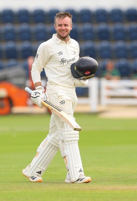 200626 - Glamorgan v Surrey, Rothesay County Championship Division 1- Mason Crane of Glamorgan celebrates as he reaches his 100