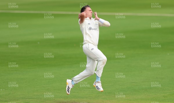 200626 - Glamorgan v Surrey, Rothesay County Championship Division 1- Ryan Hadley of Glamorgan bowls