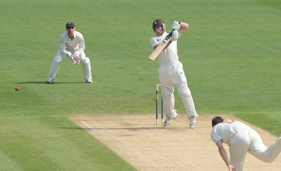 Glamorgan v Surrey 210411