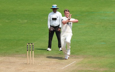 220626 - Glamorgan v Surrey, Rothesay County Championship Division 1- Sam Curran of Surrey bowls during the final day