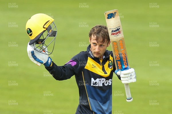 280419 - Glamorgan v Surrey, Royal London One Day Cup - Billy Root of Glamorgan acknowledges the crowd after reaching his 100