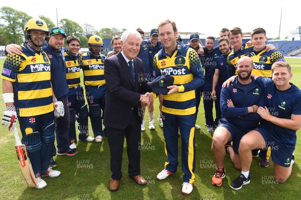 300417 - Glamorgan v Surrey - Royal London One Day Cup - Colin Ingram is presented with his cap by Colin Ingram