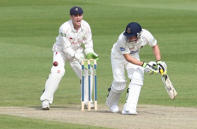 09.04.10 ... Glamorgan v Sussex, LV County Championship, SWALEC Stadium, Cardiff -  Sussex' s Andrew Hodd has a lucky escape as Glamorgans wicket-keeper Mark Wallace looks on 