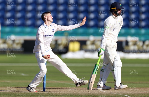 130622 - Glamorgan v Sussex - LV= County Championship - Division Two - Archie Lenham of Sussex bowling