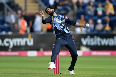 140625 - Glamorgan v Sussex - Vitality Blast - Imad Wasim of Glamorgan bowling