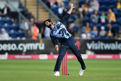 140625 - Glamorgan v Sussex - Vitality Blast - Imad Wasim of Glamorgan bowling