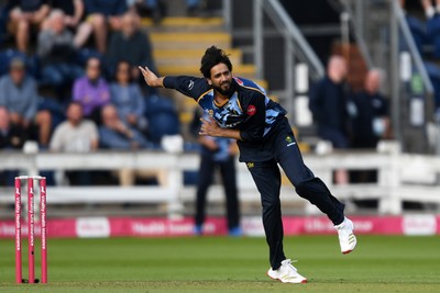 140625 - Glamorgan v Sussex - Vitality Blast - Imad Wasim of Glamorgan bowling