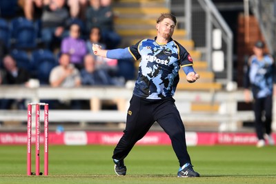 140625 - Glamorgan v Sussex - Vitality Blast - Dan Douthwaite of Glamorgan bowling