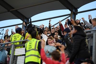 140625 - Glamorgan v Sussex - Vitality Blast - Fans during the scatter blast