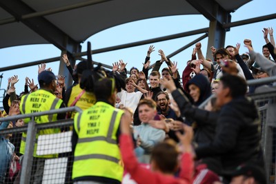 140625 - Glamorgan v Sussex - Vitality Blast - Fans during the scatter blast