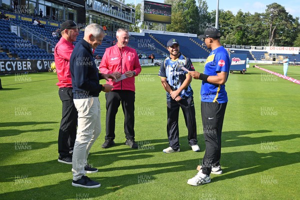 140625 - Glamorgan v Sussex - Vitality Blast - Coin toss