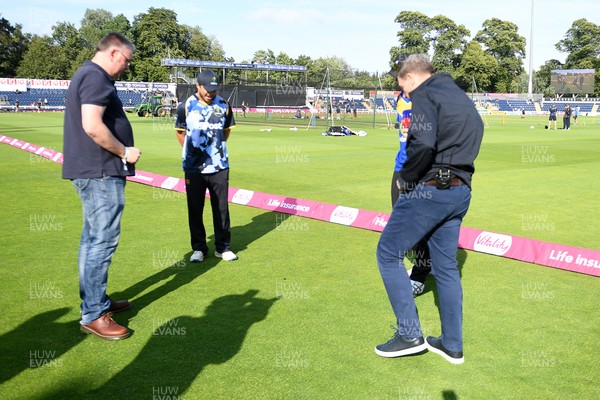 140625 - Glamorgan v Sussex - Vitality Blast - Coin toss
