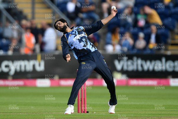 140625 - Glamorgan v Sussex - Vitality Blast - Imad Wasim of Glamorgan bowling