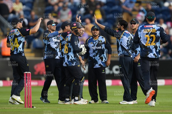 140625 - Glamorgan v Sussex - Vitality Blast - Kiran Carlson of Glamorgan catches the ball to dismiss Daniel Hughes of Sussex