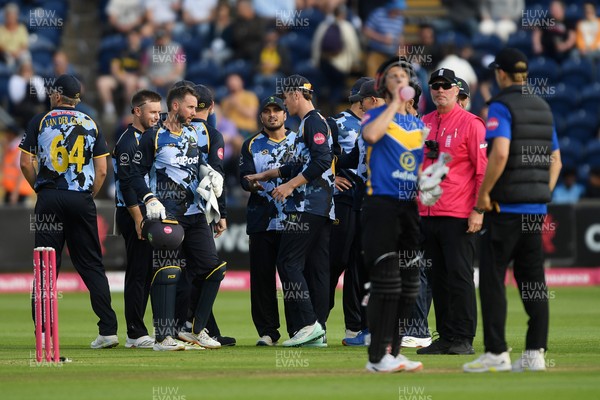 140625 - Glamorgan v Sussex - Vitality Blast - Kiran Carlson of Glamorgan catches the ball to dismiss Daniel Hughes of Sussex