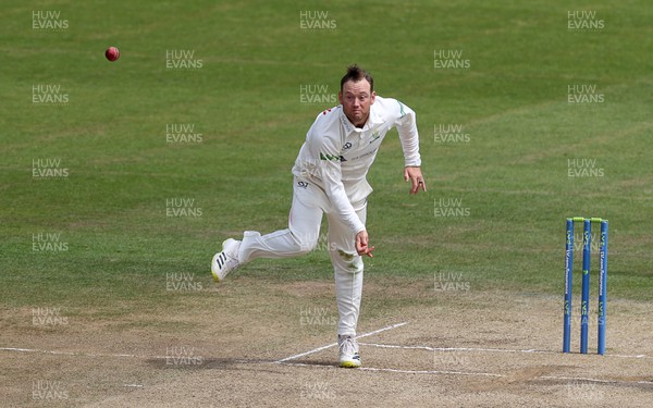 150622 - Glamorgan v Sussex - LV= County Championship - Division Two - Colin Ingram of Glamorgan bowling