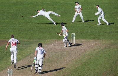 260816 - Glamorgan v Sussex, Specsavers County Championship, Division 2 - Aneurin Donald of Glamorgan dives for the ball but fails to make the catch off the bat of Chris Nash of Sussex