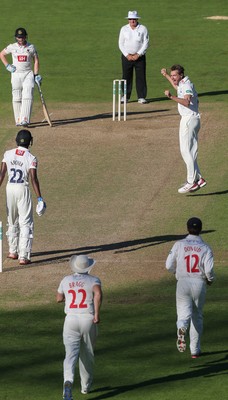 260816 - Glamorgan v Sussex, Specsavers County Championship, Division 2 - Michael Hogan of Glamorgan celebrates after Jofra Archer of Sussex is caught by Mark Wallace of Glamorgan