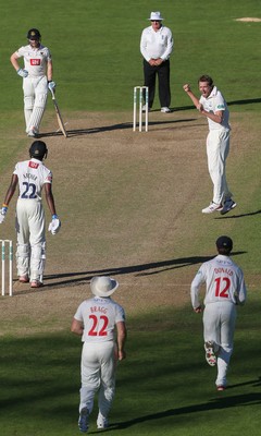 260816 - Glamorgan v Sussex, Specsavers County Championship, Division 2 - Michael Hogan of Glamorgan celebrates after Jofra Archer of Sussex is caught by Mark Wallace of Glamorgan